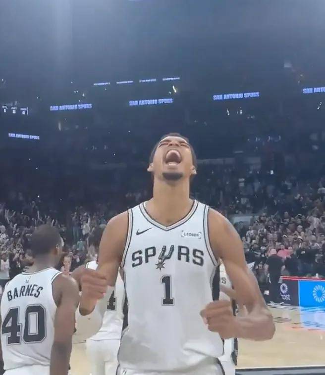 包含赛地聚焦——法甲赛后热度飙升；费耶诺德临场应变；态度坚定；阵容厚度经受考验的词条-开云新版